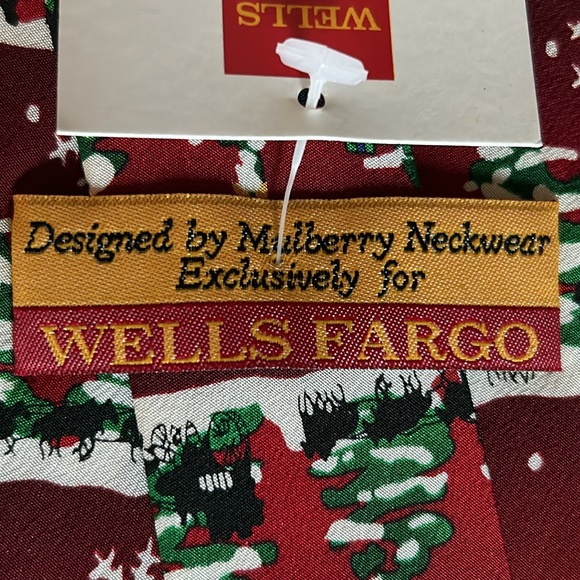 New Mulberry Neckwear Custom Wells Fargo 100% Silk Men’s Holiday Neck Tie - Picture 5 of 9